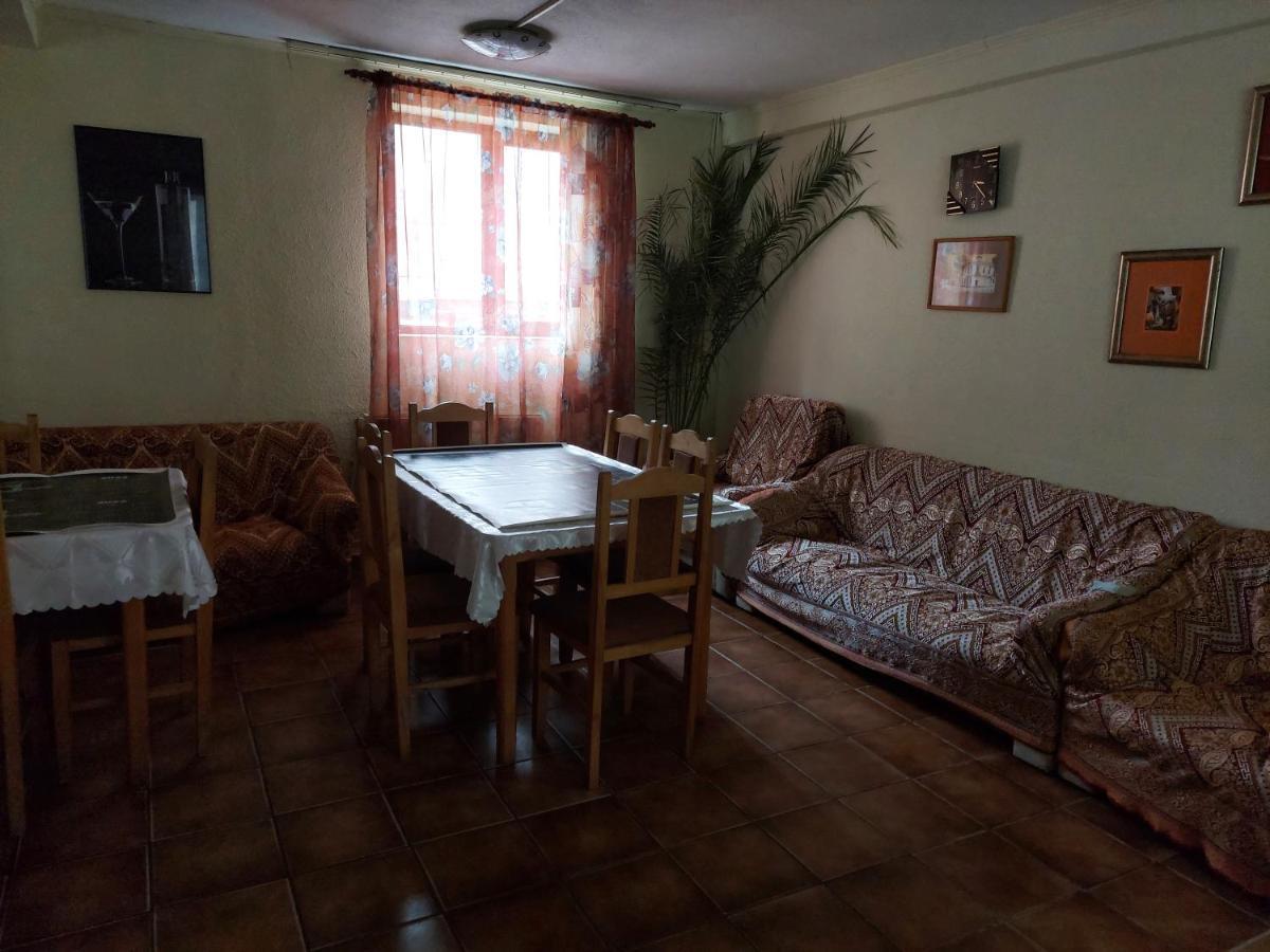 Pensiune Casa Barcaru Azuga Exterior photo